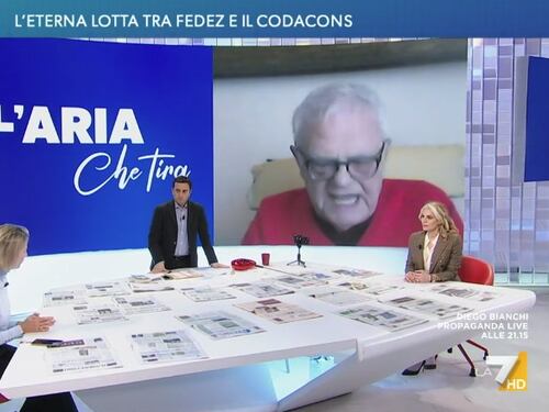 Ferragnez, "questo non è giornalismo": Rienzi scatena il caos da Parenzo