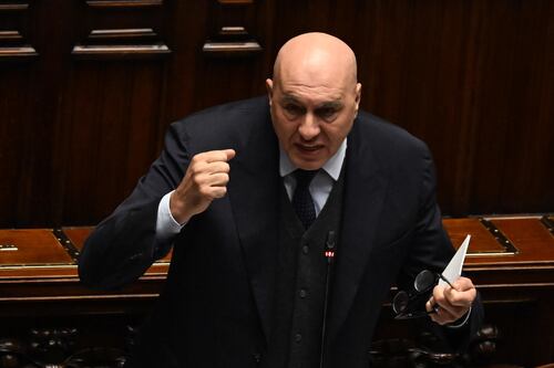Ucraina, Crosetto: "Qualcuno si vergogna di aiutare Kiev, io orgoglioso"