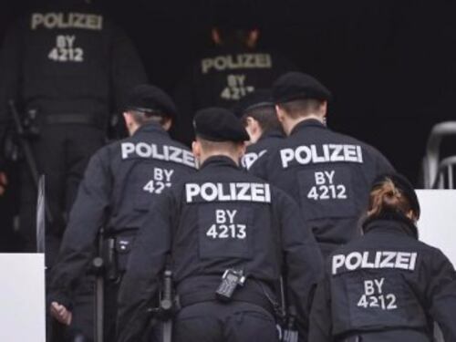 Monaco, spari alla stazione di Unterföhring. Quattro feriti, grave una poliziotta