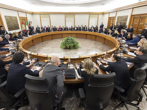 Giustizia, bufera per la richiesta del Csm: vogliono un aumento degli stipendi
