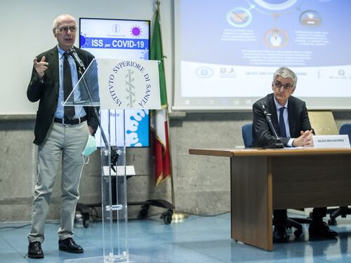Coronavirus, la vera minaccia viene dall'estero. Rezza: da dove arrivano i nuovi focolai