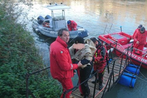 Roma, donna salvata dalle acque del Tevere