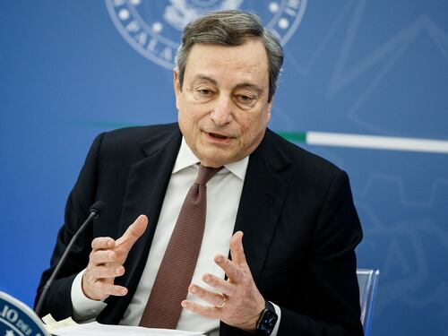 "Simbolo di umanità", Draghi ricorda Sassoli
