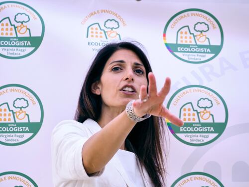 Le funivie della Raggi, due progetti appesi a un filo che fanno ridere tutta Roma