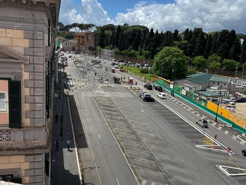 Cancellati 150 parcheggi al Celio, l'ira dei residenti: "Paghiamo caro il Giubileo"