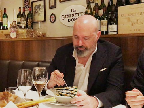 Le sardine aiutano Salvini Bonaccini se le divorerebbe