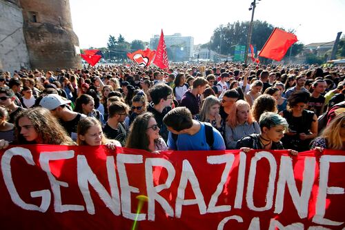 Studenti in piazza contro l'alternanza scuola-lavoro