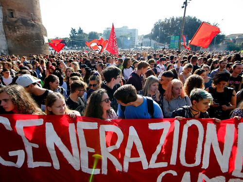Studenti in piazza contro l'alternanza scuola-lavoro