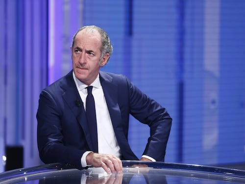 Basta angoscia da tampone, la ricetta di Zaia per i vaccinati con tre dosi: asintomatici fuori dopo 3 giorni