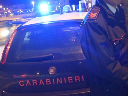Versilia, fugge in moto all'alt dei carabinieri: inseguimento e schianto fatale