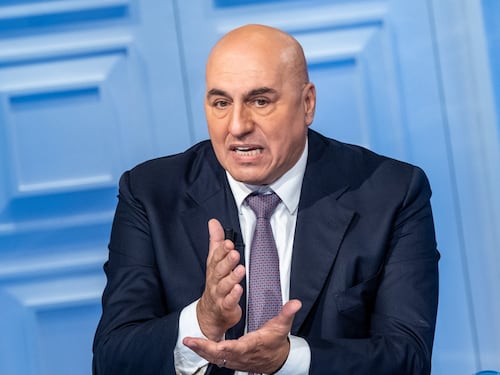 La sinistra fa la doppia morale, veleni ipocriti sul ministro Guido Crosetto