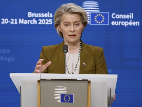 Ue, il piano di riarmo di von der Leyen spacca i governi nazionali: frizioni in Olanda e Spagna