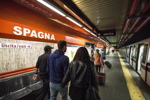 Roma, la metro Spagna è chiusa: quando riaprirà. Lavori pure a Ottaviano