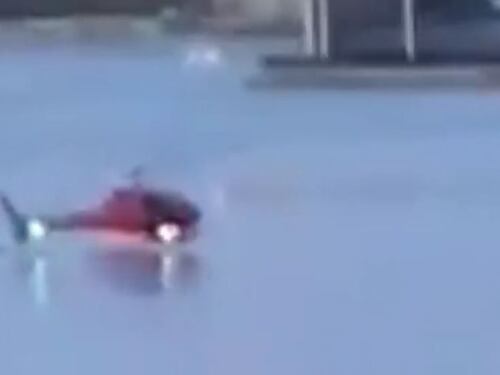 New York, elicottero si schianta nell'East River. Morti 5 turisti