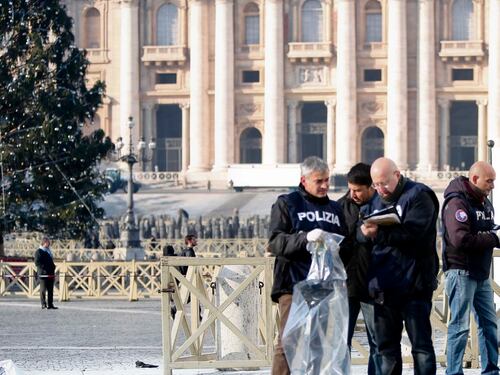 Paura a San Pietro per un pacco sospetto ma era solo un falso allarme