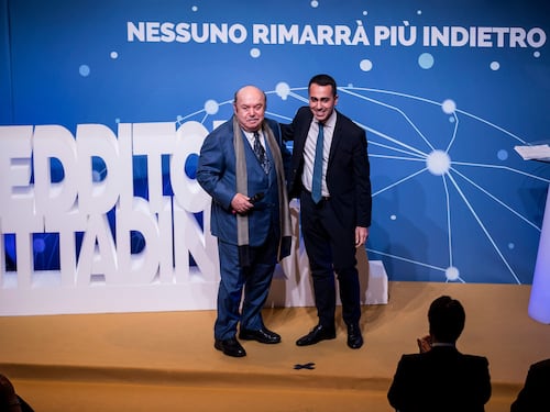 Lino Banfi star alla kermesse M5s. Di Maio: "Ci rappresenterà all'Unesco"