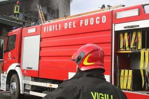 Incendio nel palazzo Enel in viale Regina Margherita: nessun ferito