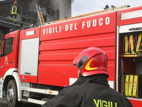 Incendio nel palazzo Enel in viale Regina Margherita: nessun ferito