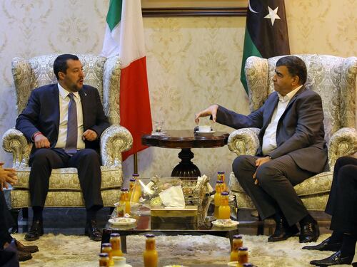 Salvini e l'emergenza migranti: "Centri d'accoglienza a sud della Libia"
