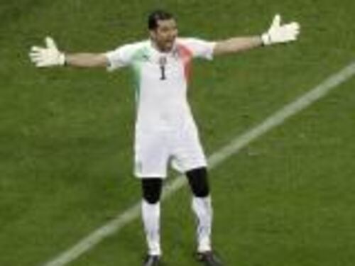 Buffon resta fermo ad oltranza