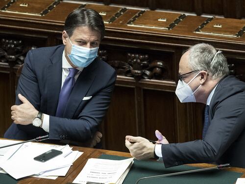 Il Btp Futura fa flop. Gli italiani non si fidano più di Conte e Gualtieri