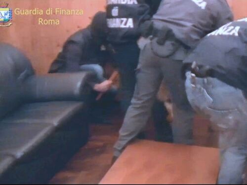 Fiumicino, cocaina come fettine panate e lasagne: sgominata la banda di Zia Bianca