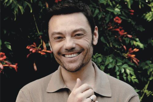La promessa di Tiziano Ferro: "Pronto per Sanremo e nel futuro un film"