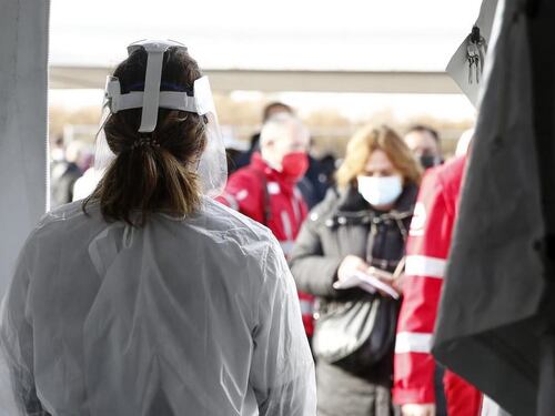 Bollettino Covid 30 dicembre, cresce la quarta ondata: 126mila positivi. Record di casi nel Lazio