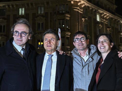 Quarta Repubblica, il primo sondaggio dopo il Referendum è una doccia fredda per la sinistra