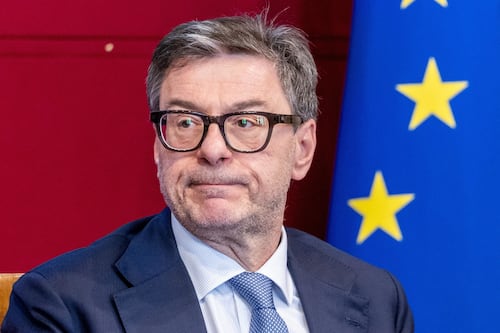Carburanti, proroga del taglio accise