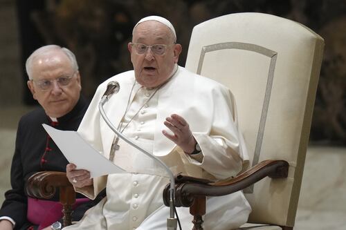 Ceneri, Papa Francesco: “Proviamo ad esorcizzare la morte, ma dobbiamo farci i conti”