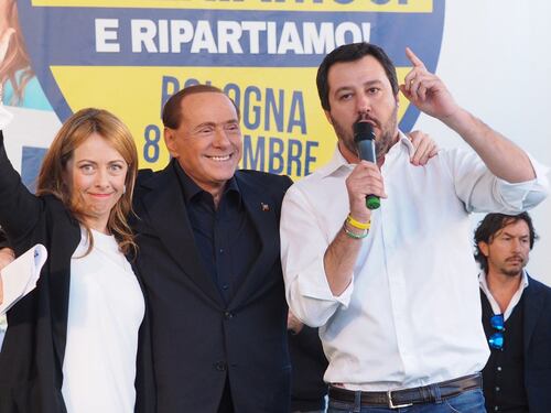 Via libera di Berlusconi. Forza Italia in piazza con Salvini e Meloni