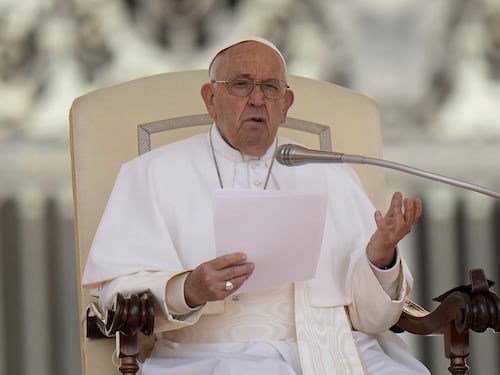 Apparizioni, la stretta di Papa Francesco: chi può decidere sui fenomeni soprannaturali