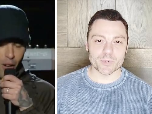 Ma Fedez si ricorda cosa cantava su Tiziano Ferro? Deve solo sperare che il ddl Zan non sia retroattivo