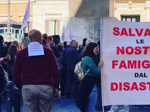Comitato venditori 18135: "Salvate le nostre famiglie dal disastro"
