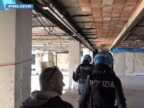 Choc a Roma, sequestrata per tre giorni e violentata. Cinque arrestati