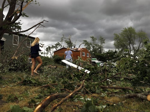 Usa massacrati dai tornado, in Illinois distrutto magazzino Amazon
