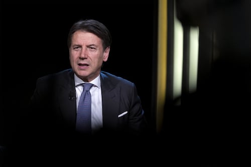 Conte negherà anche di chiamarsi Giuseppe. Ecco i dieci punti che lo inchiodano