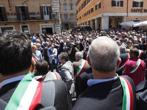 Spese e stipendi d'oro, Anci nel mirino