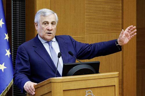 Forza Italia, intervista a Tajani: "No tax area e taglio Irpef. Ius scholae? È buonsenso. E così lavoriamo alla pace"