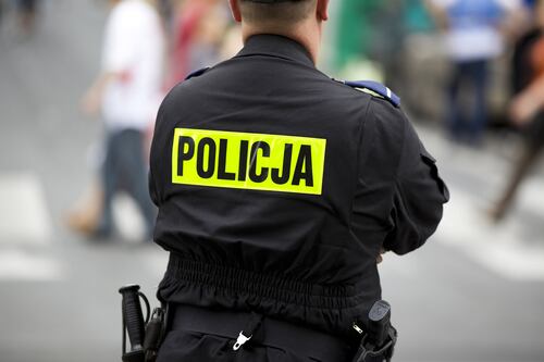 Polonia, accoltella i clienti di un centro commerciale: almeno un morto