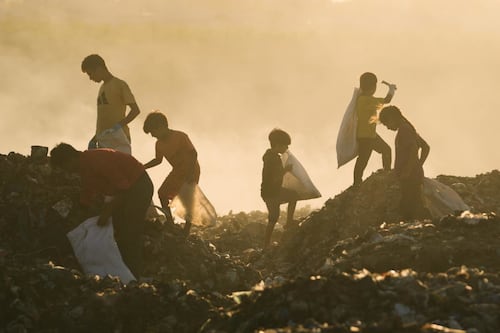 Salviamo i bambini di Gaza da Hamas usati come scudi umani