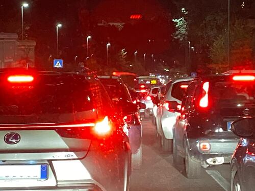Galleria Giovanni XXIII di nuovo chiusa, traffico impazzito a Roma nord