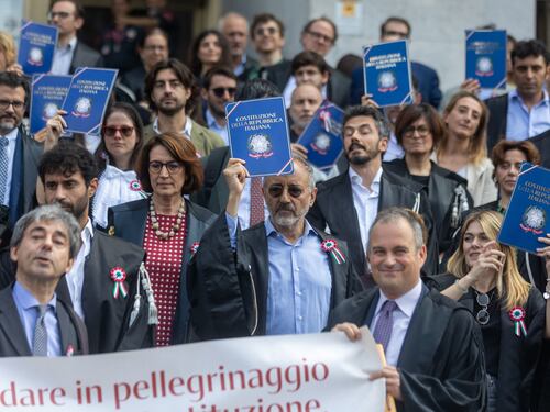 Giustizia, il conflitto d’interessi dei giudici dell’Anm sui finanziamenti al comitato del “No”