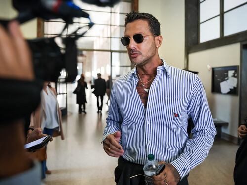 Avanti Popolo, Fabrizio Corona vuota il sacco. Cosa dice a Nunzia De Girolamo