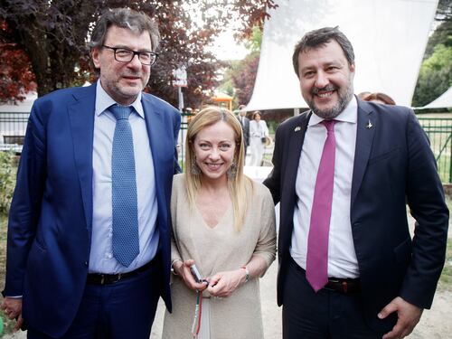 Sondaggio Noto, il centrodestra non si ferma più. 50% dietro l’angolo, vola Fratelli d’Italia