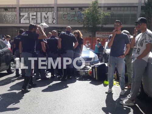 Colpo alle Poste ma il rapinatore in fuga si schianta