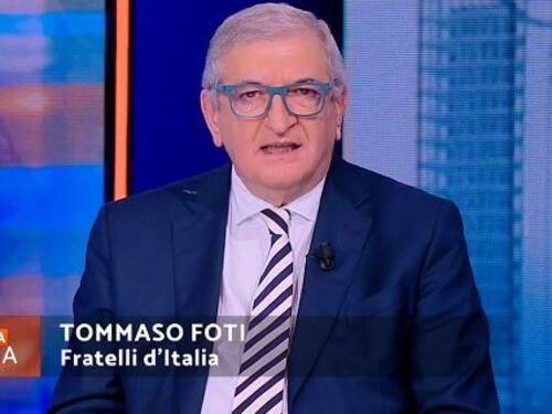 Stasera Italia, Tommaso Foti svela l'asse Meloni-Bonaccini sull'Emilia Romagna