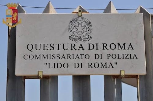 Infernetto, detentore di armi da fuoco si barrica in casa: risolutiva la trattativa con il Commissario Capo Petrucci