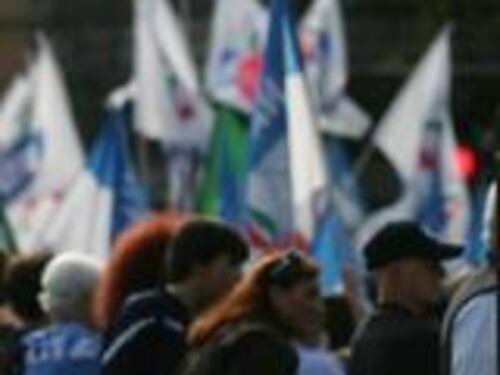 La politica ritorna tra la gente